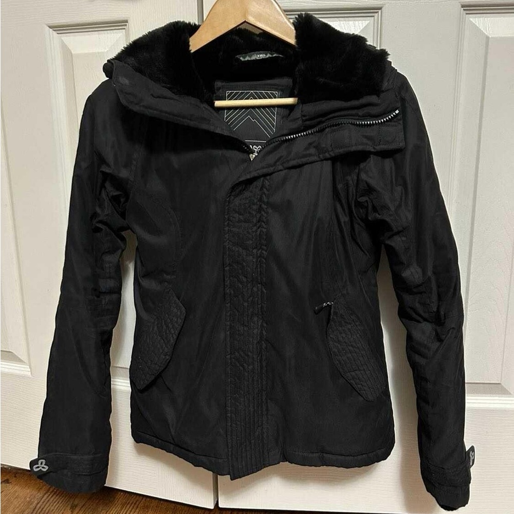 Aritzia TNA winter jacket